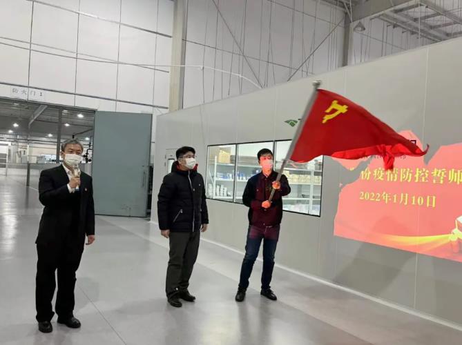 恒峰g22突击队授旗.jpg
